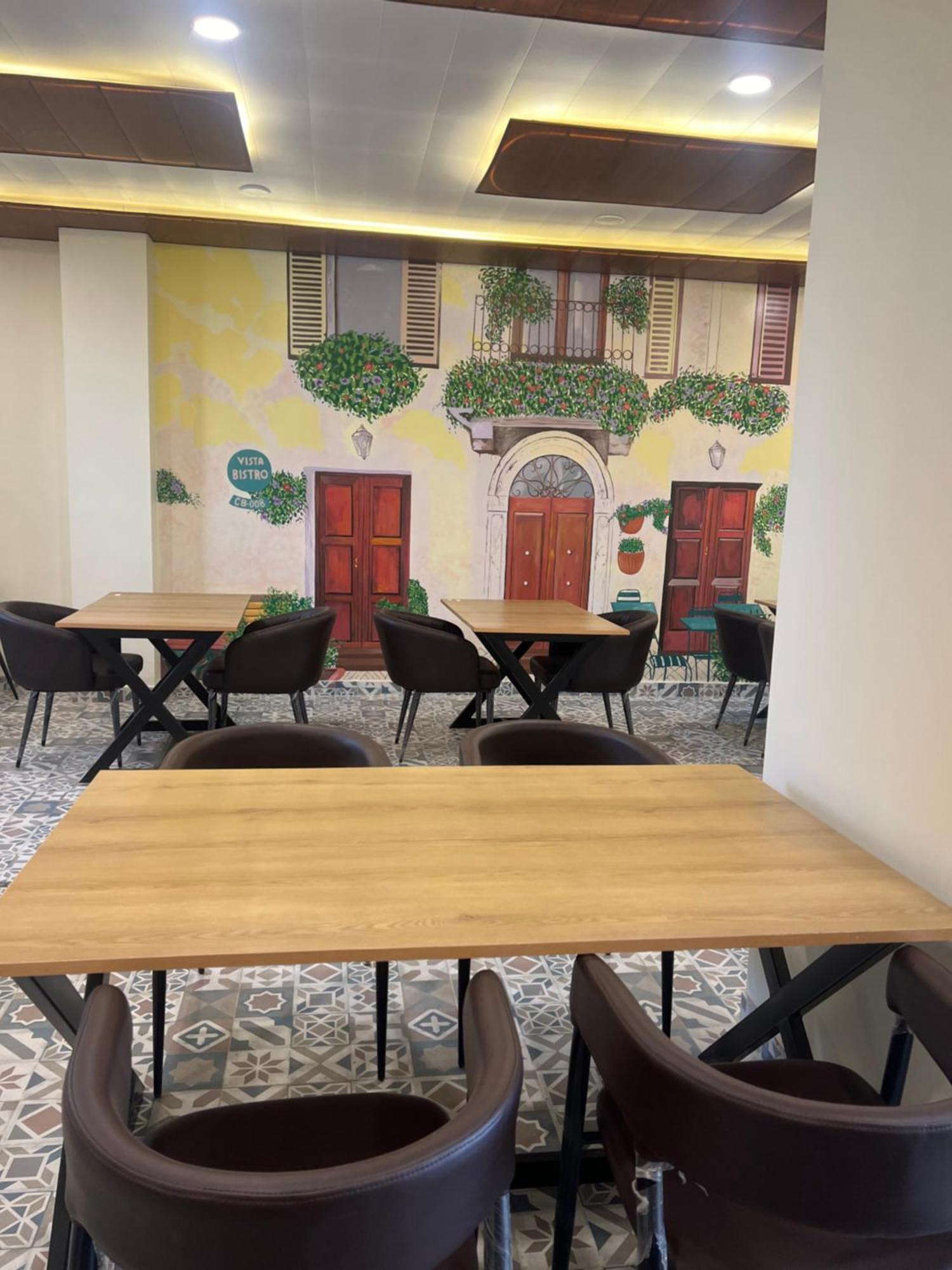 The Blue Vista Hotel Greater Noida Bagian luar foto